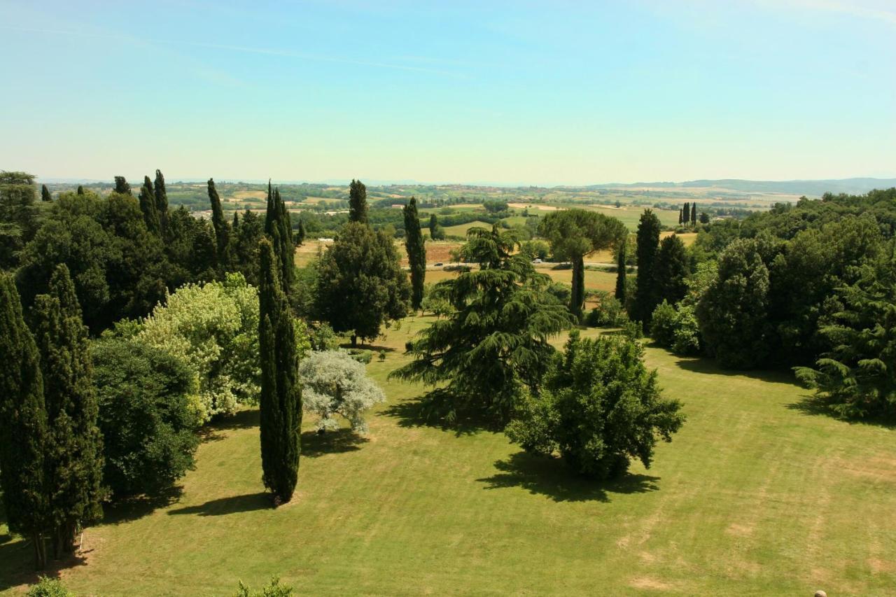 Bed and Breakfast Castello di Sovicille - Residenza d'Epoca Esterno foto