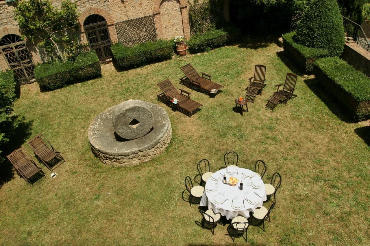 Bed and Breakfast Castello di Sovicille - Residenza d'Epoca Esterno foto